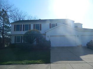 1031 Gloria Dr, Elk Grove Village, IL 60007