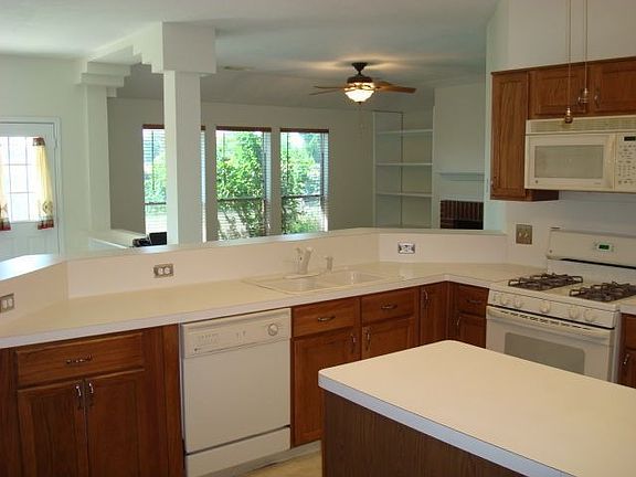 Spacious Kitchen