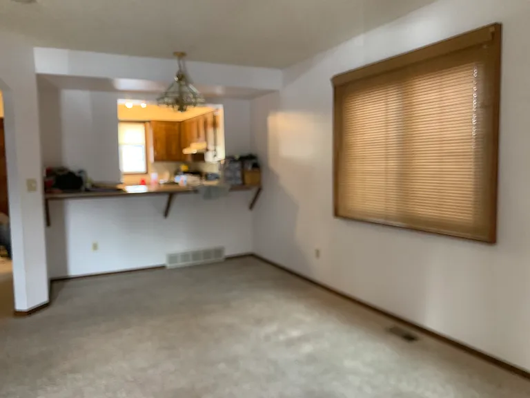 717 E Geneseo St — Photo 13
