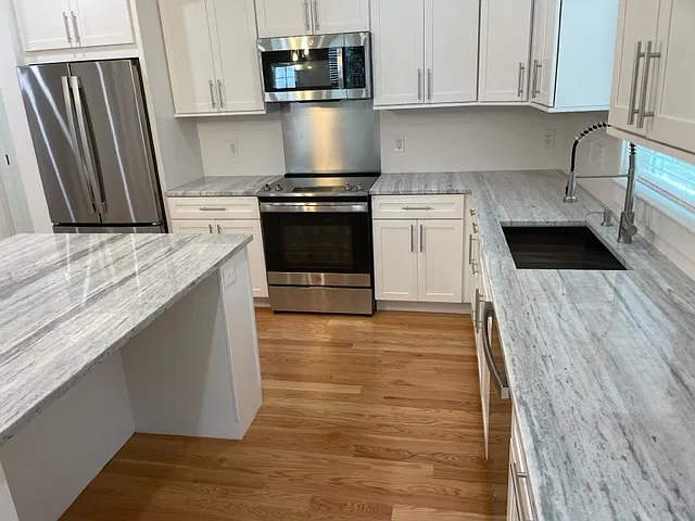 1 bed, 1300 sqft, $2,900 — Photo 2