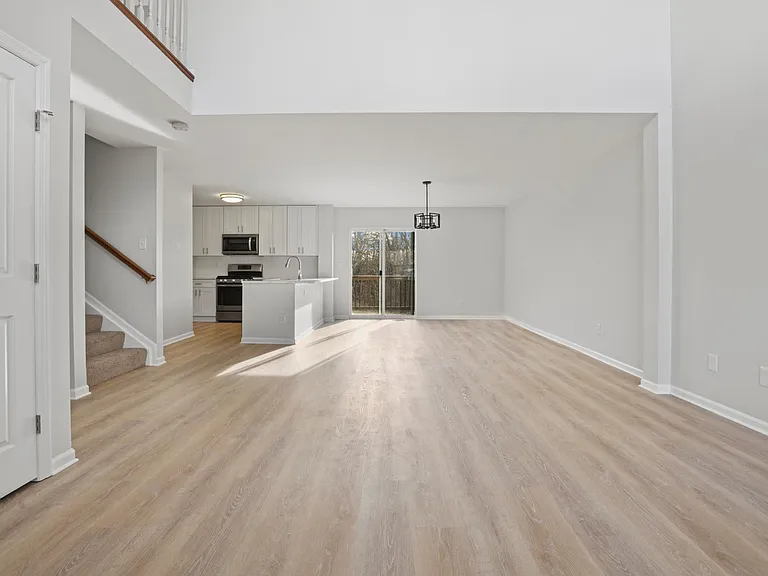 6447 Walnut Fork Dr — Photo 6