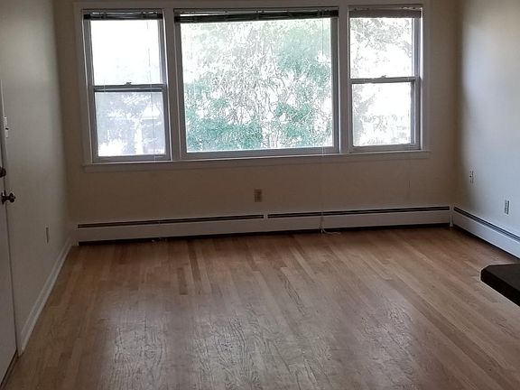 3rd image of 3508 Oak Park Ave