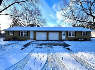 1490 Stead Dr, Menasha, WI 54952