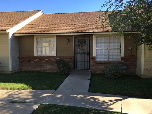 8914 W Loma Ln Photo 1