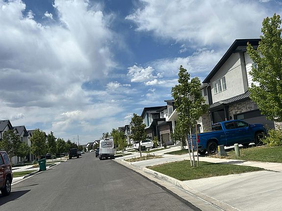 5th image of 15325 S Park Bluff Way