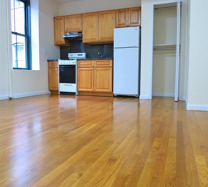 1st image of 528 E 79th St APT 6E
