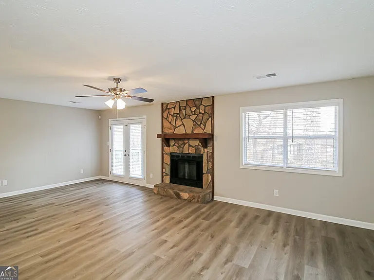 721 Pepperwood Trl — Photo 5