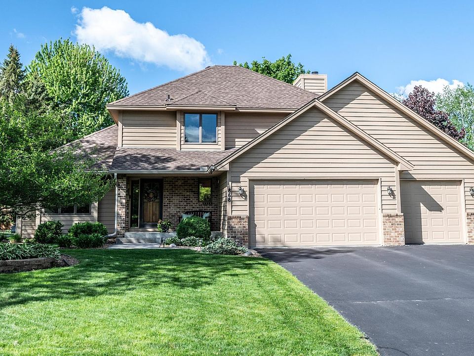 1st image of 868 Basswood Ln