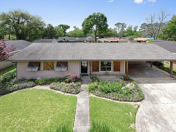 3rd image of 206 Ashwood Dr