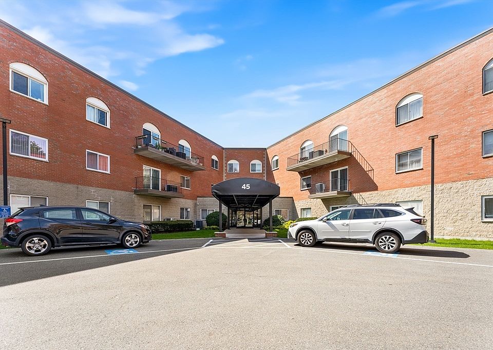 1st image of 45 Loomis St APT 108