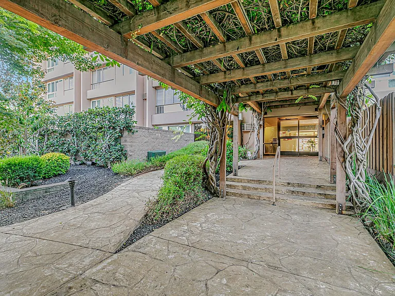 1700 Civic Center Dr #707 — Photo 43