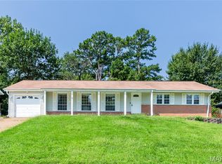 1223 Cedar Ridge Dr, Saint Louis, MO 63146