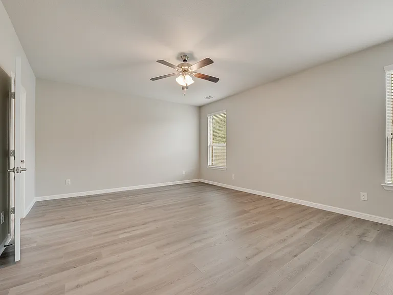 1601 Bunting Dr — Photo 11