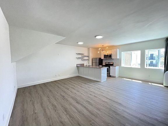 3rd image of 3852 4th Ave APT 2