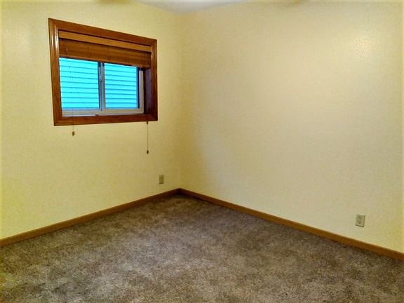 5th image of 814 3rd Ave SW #6
