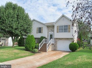 9 Revere Ct, Littlestown, PA 17340