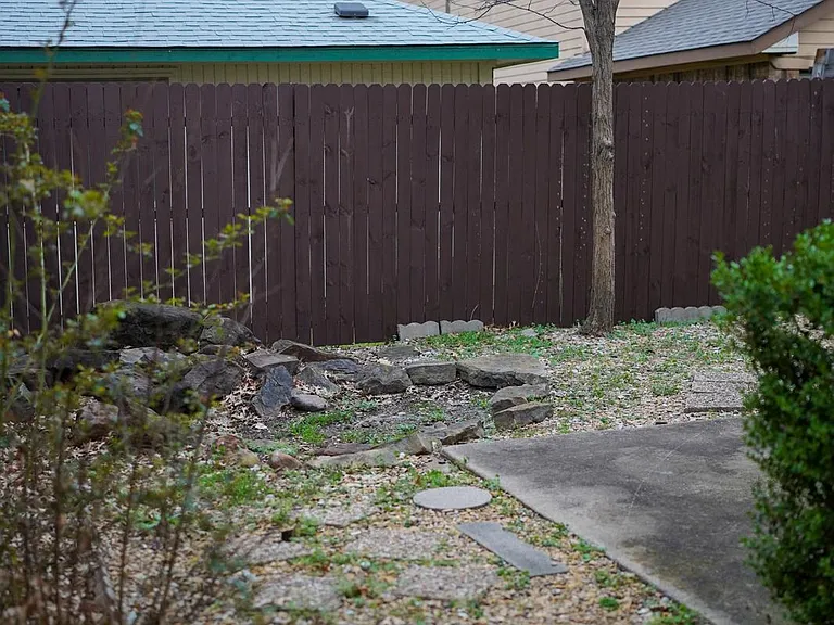 Fenced Yard