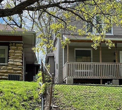 3rd image of 4421 Norledge Ave