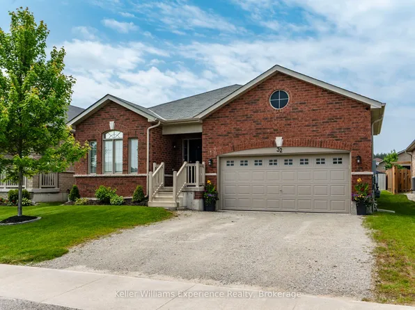 32 Hatton Dr, Penetanguishene, ON L9M 0V6