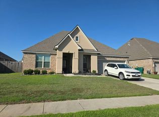 2107 Dovefield Ave, Zachary, LA 70791