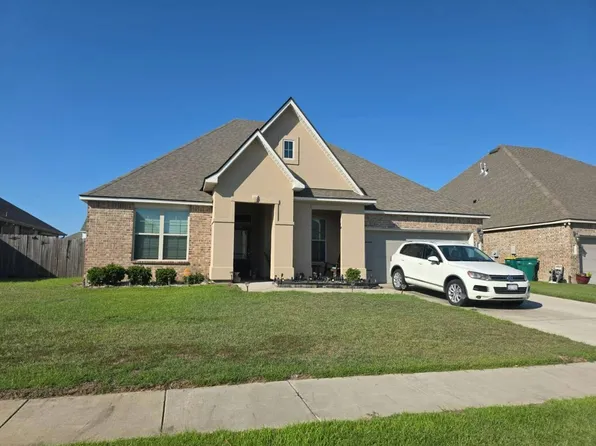 2107 Dovefield Ave, Zachary, LA 70791