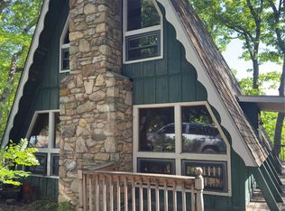 459 Chapel Rd, Black Mountain, NC 28711
