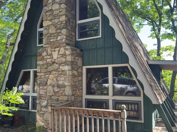 459 Chapel Rd, Black Mountain, NC 28711