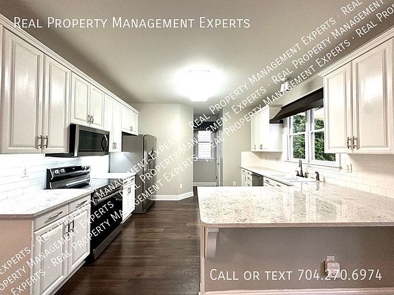 4th image of 166 Montibello Dr