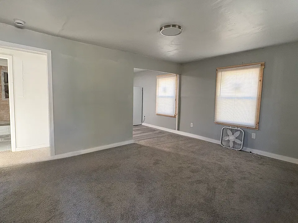 3962 E Cessna St