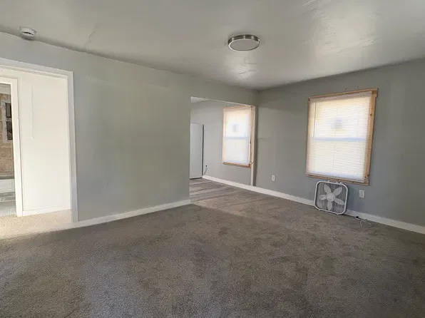 3962 E Cessna St, Wichita, KS 67210