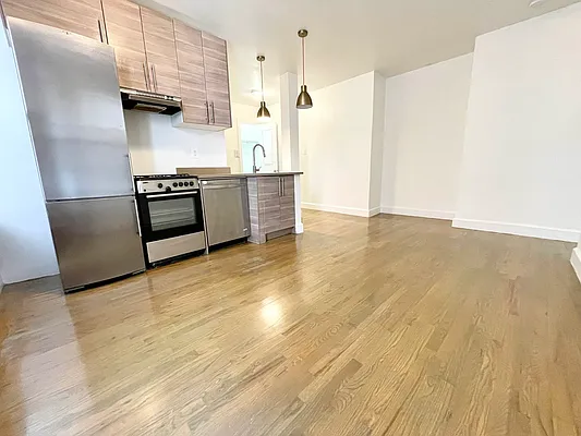 Rented by REAL New York | media 12