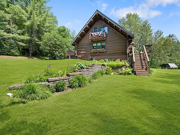 3rd image of 226 East Colebrook Road