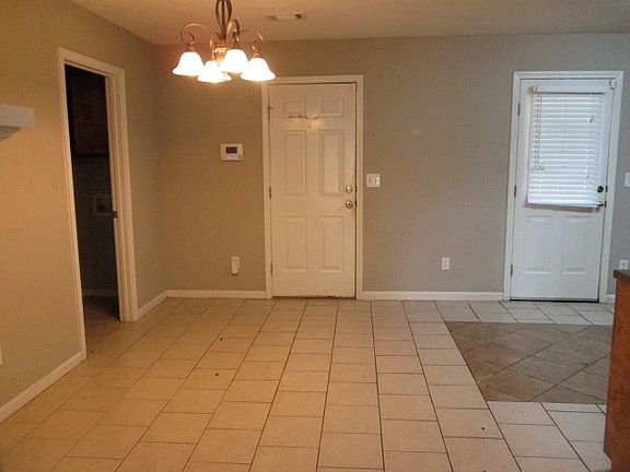 4th image of 114 Lee Road 2089