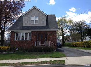 408 Center St, Wood Ridge, NJ 07075