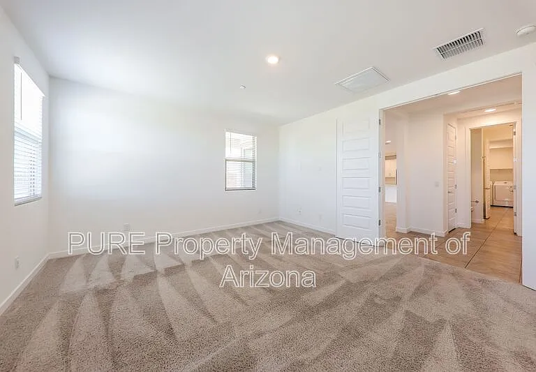 32002 N 125th Ln — Photo 13