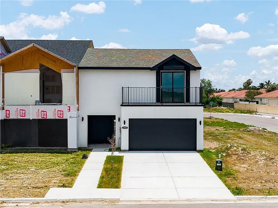 3527 K Center St