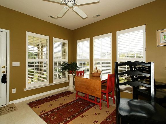 Bright and open breakfast nook
