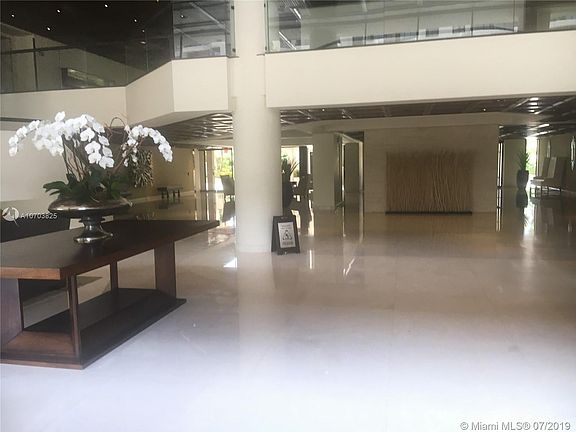 5th image of 201 Crandon Blvd APT 1023