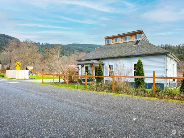 3545 Legg Road, Bow, WA 98232