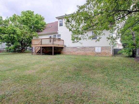 4th image of 284 Audrea Ln