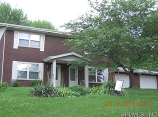 9141 Wedgewood Dr, Fairview Heights, IL 62208