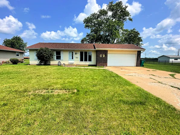 606 Elizabeth St, Streator, IL 61364