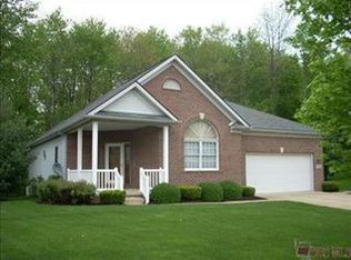 2921 Halwyck Northwest Cir, North Canton, OH 44720