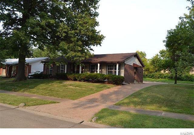 1st image of 2210 Woodgrass Dr