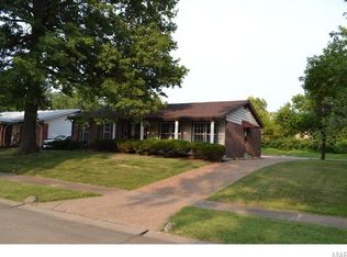 2210 Woodgrass Dr, Saint Louis, MO