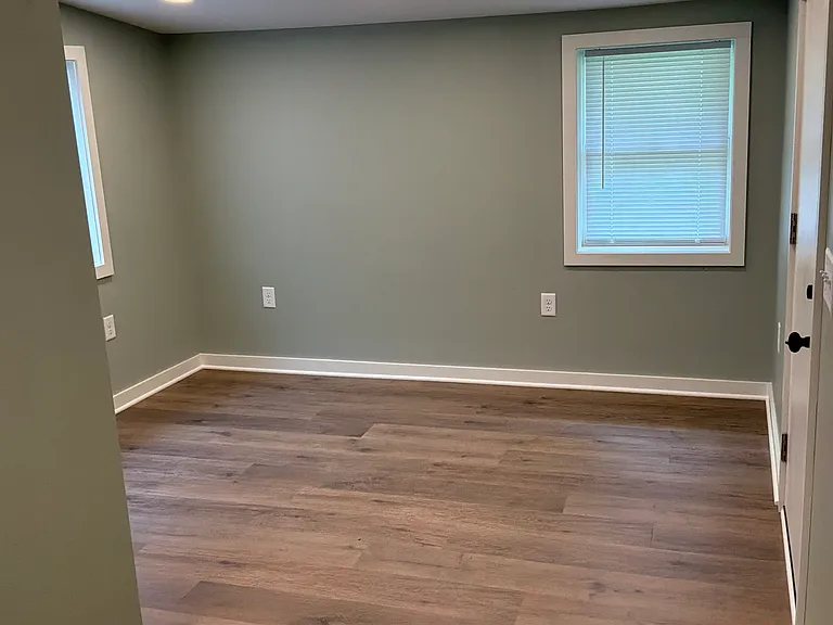 9 Maple St — Photo 11