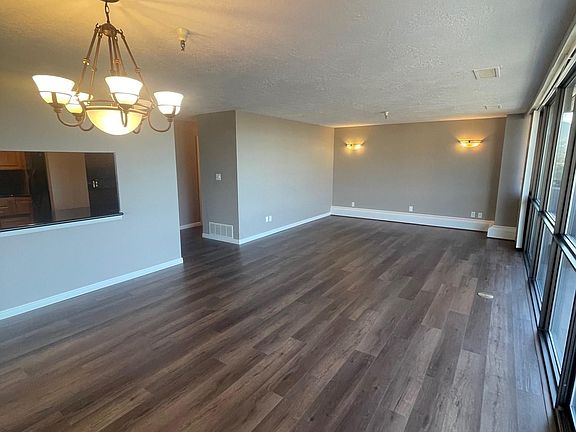 2nd image of 560 E South Temple St #1004