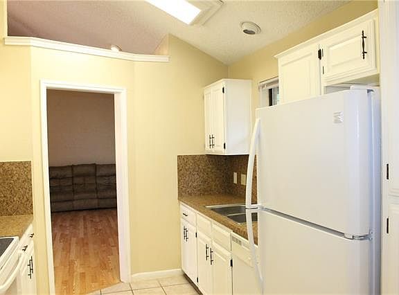 4th image of 2417 Mira Dr