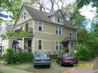 3270 W 17th St, Cleveland, OH