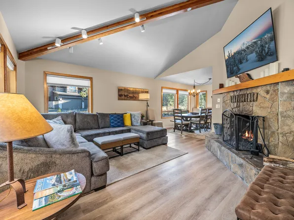 17717 Sparks Ln, Sunriver, OR 97707